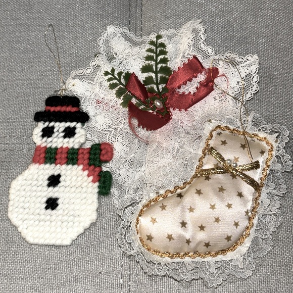 Lot of Vintage Handmade Christmas Ornaments - Picture 2 of 8